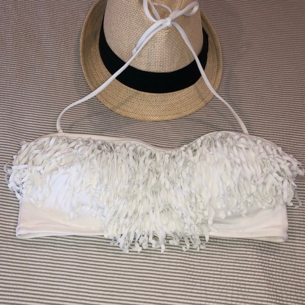 Victoria's Secret haul- 5 large swim tops